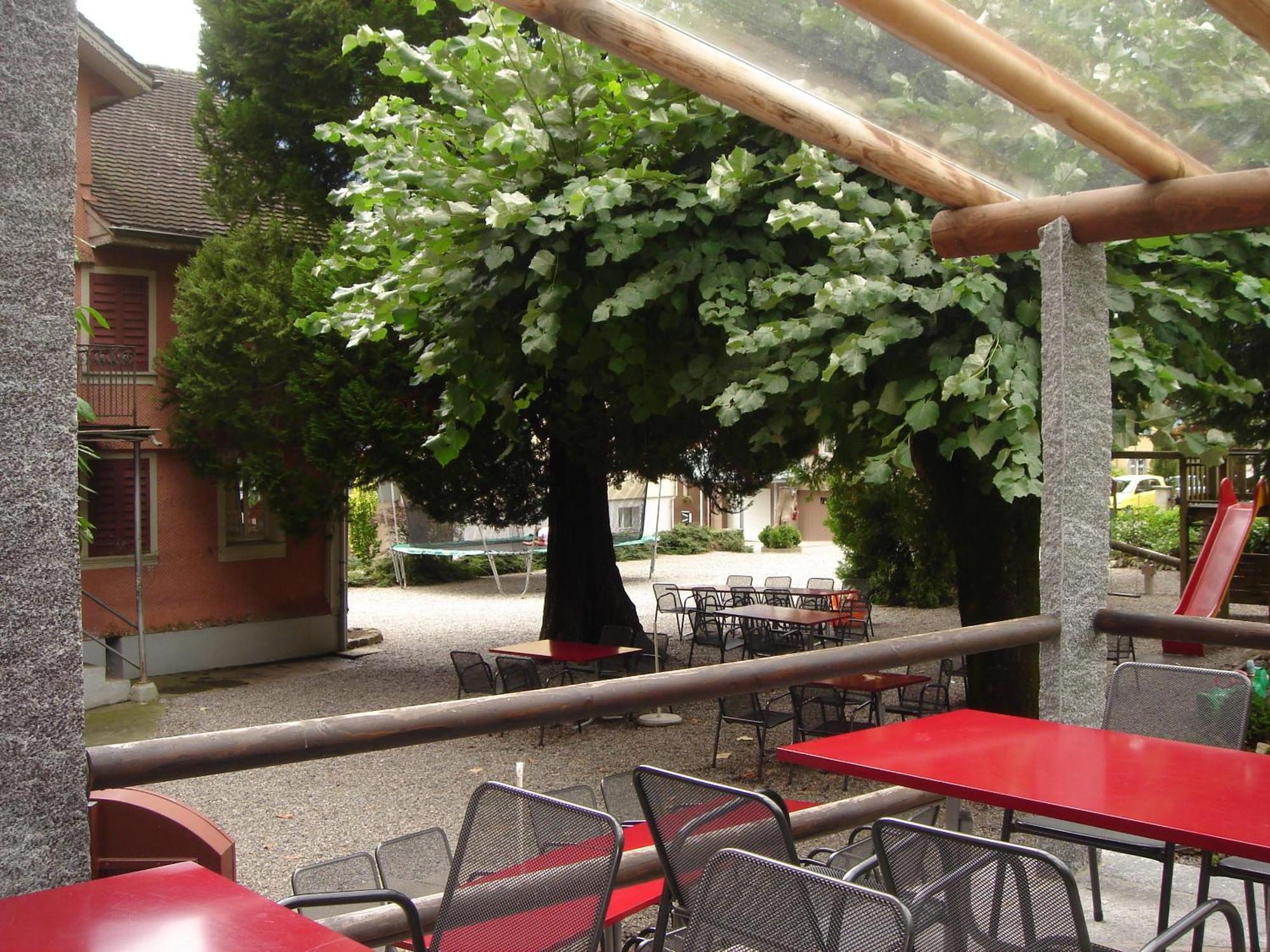 Hotel Eden Sisikon Екстериор снимка