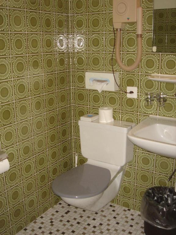 Hotel Eden Sisikon Стая снимка