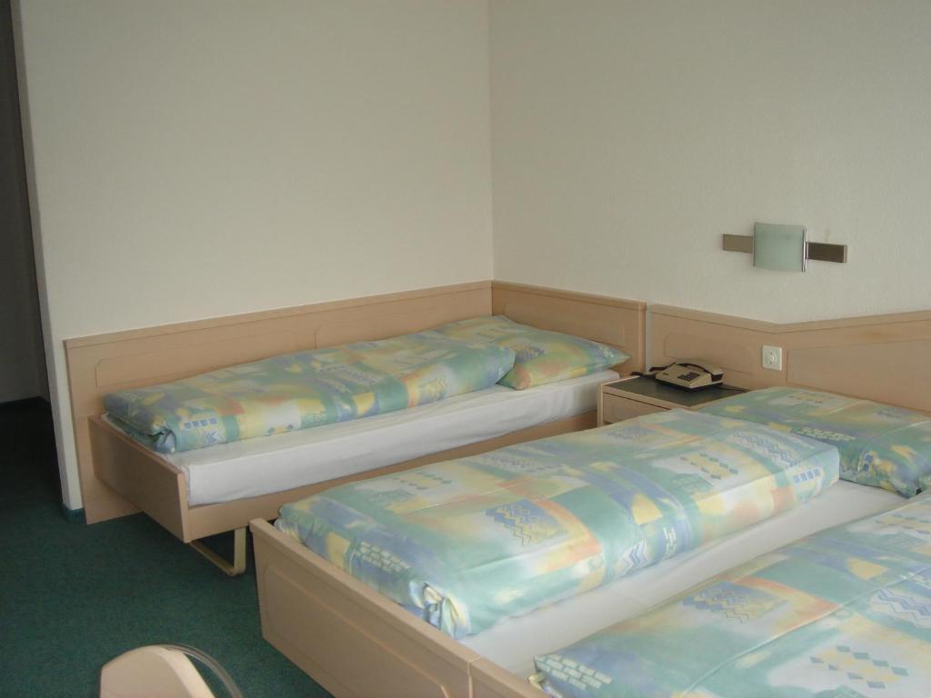 Hotel Eden Sisikon Стая снимка